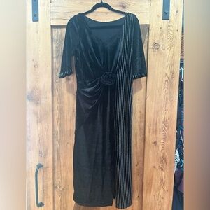 Elegant Black Velvet Dress
